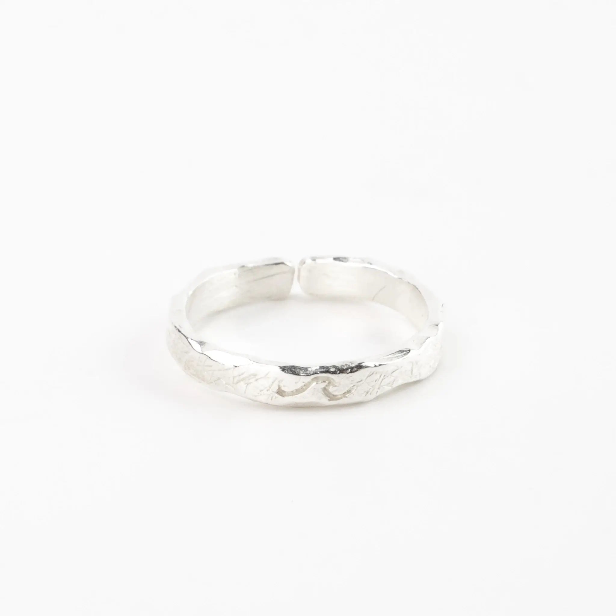 Flow With It Wave Ring