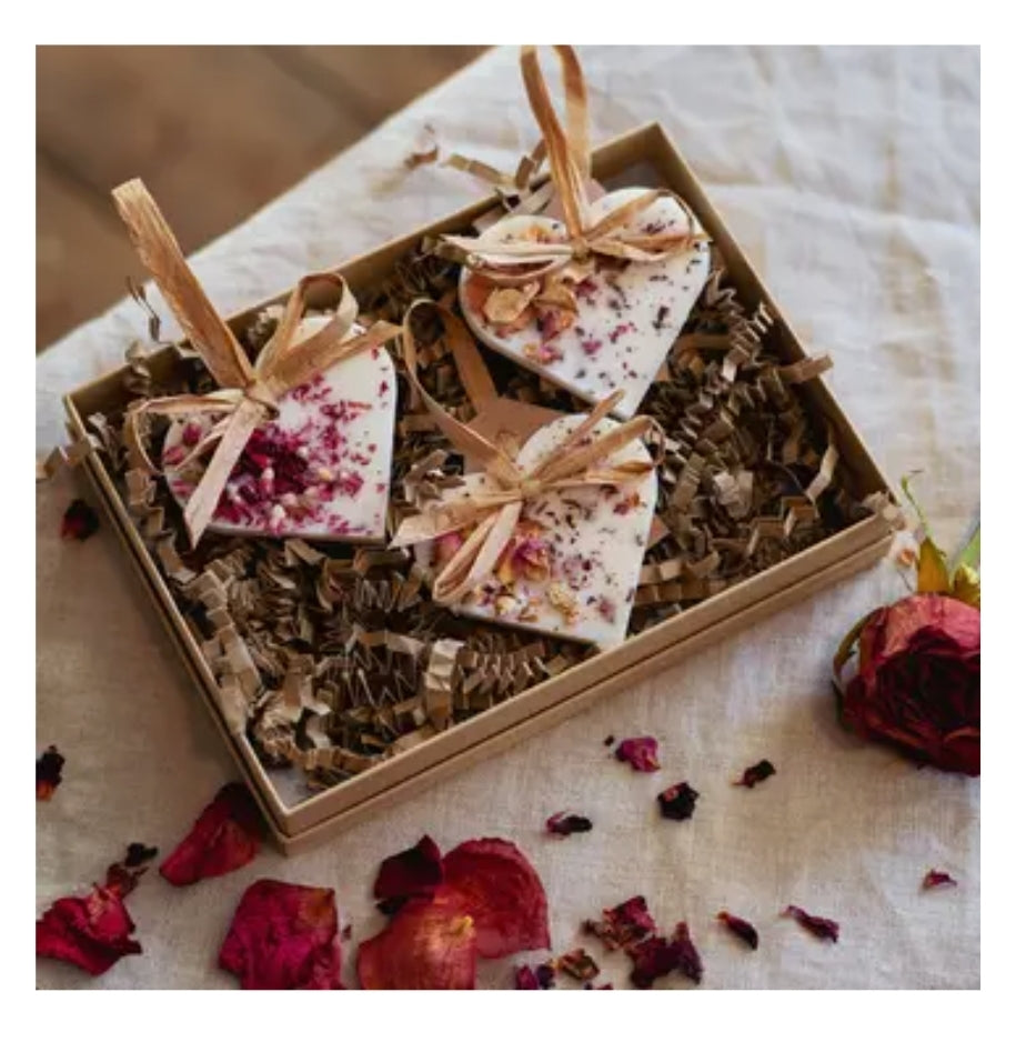 Scented Heart Decoration in
Rose & Lemon Leaf